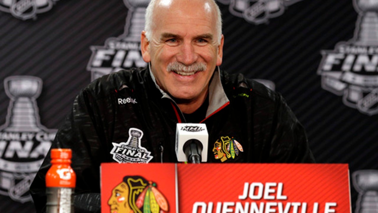Quenneville agrees to 3-year extension with Blackhawks